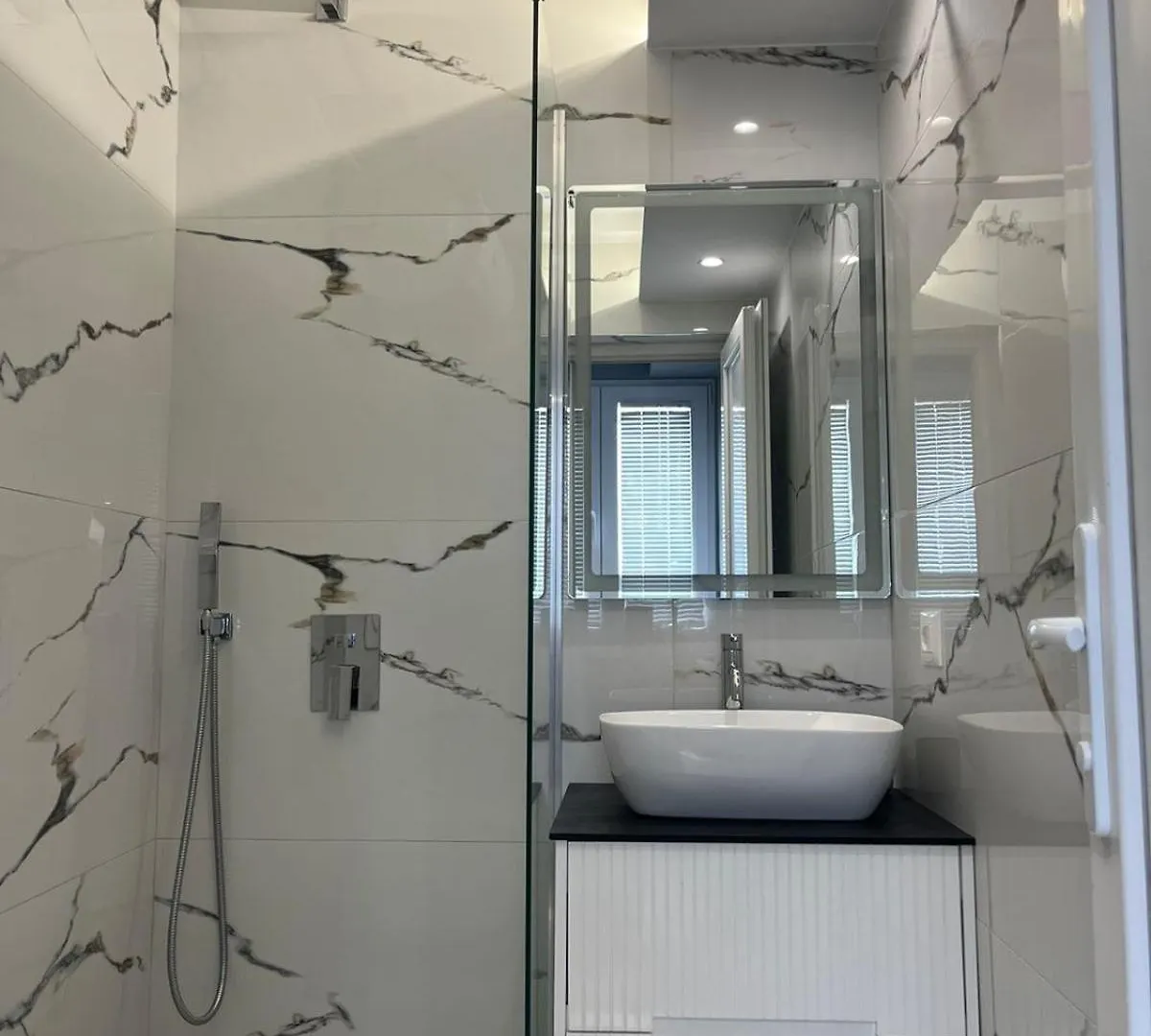 Couple Apartment'S Tirana Appartamento