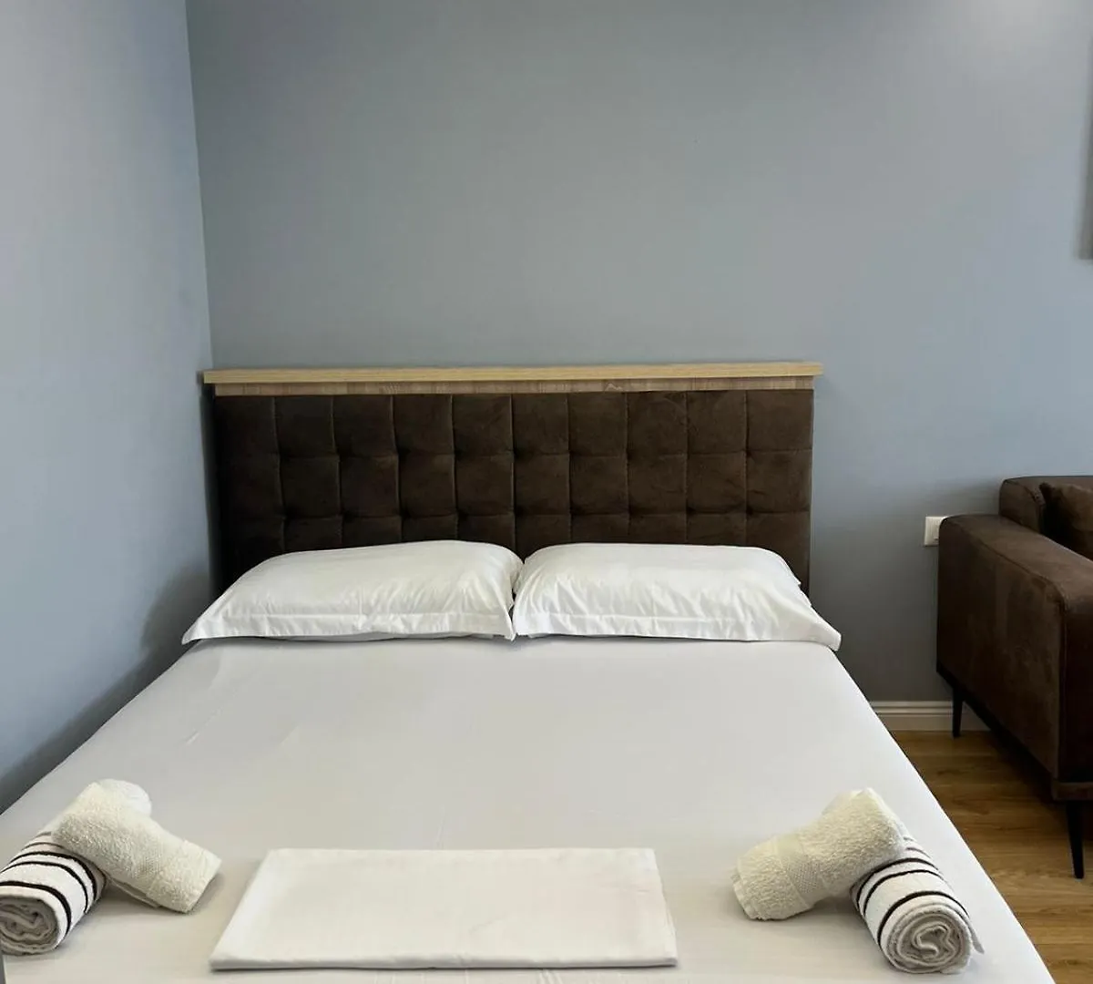 Couple Apartment'S Tirana